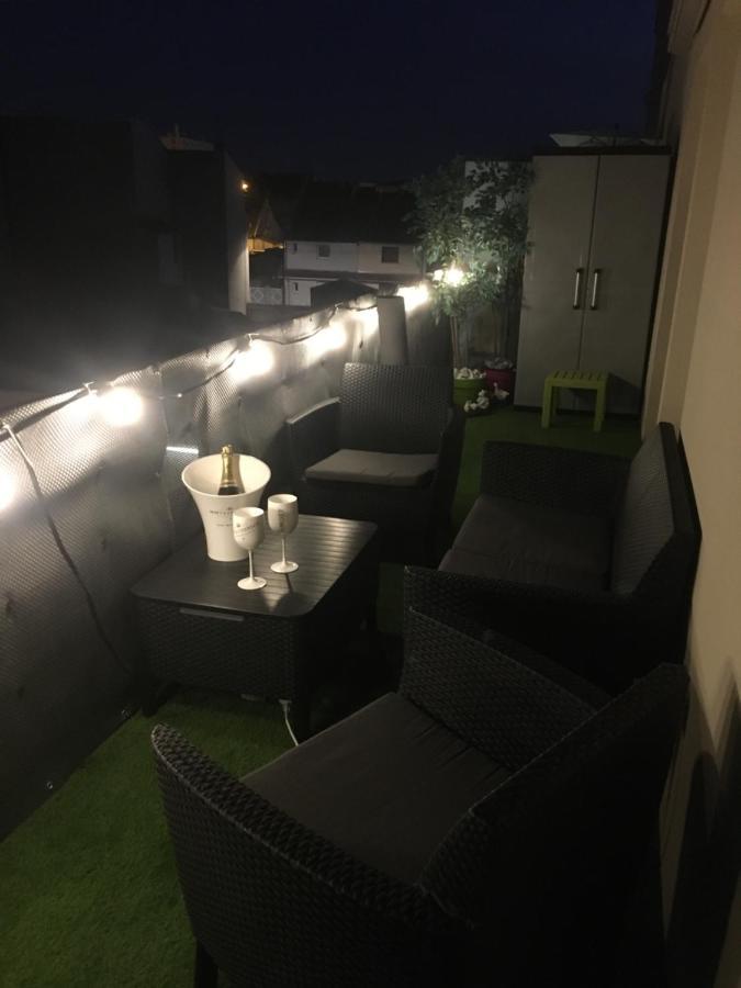 Apartmán Victoria-T2-41M2-Balcon, Wifi, Linge, Produits, Menage Inclus Remeš Exteriér fotografie